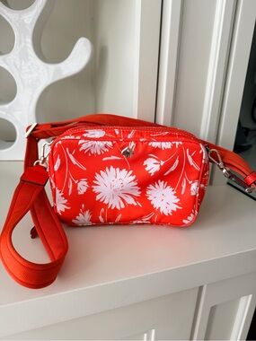 KATE SPADE Newyork Jae Small Camera Bag Crossbody Purse Orange Blossom Leather